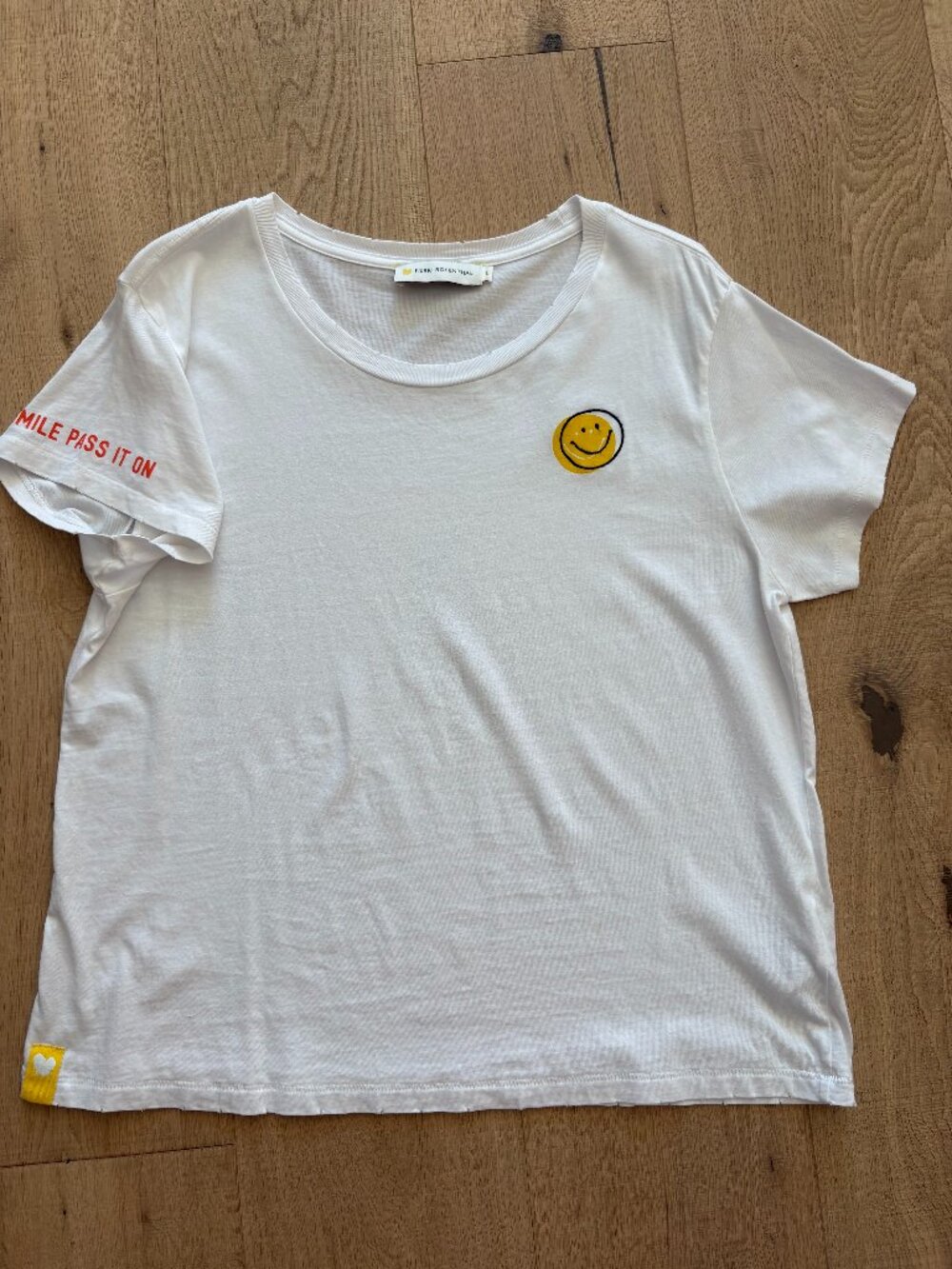 Kerri Rosenthal Smiley T - Size L